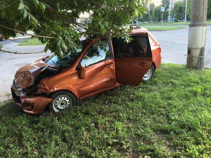 В Тольятти автоледи спровоцировала аварию, в которой пострадал ребенок