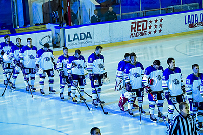 Самарские "летчики" сыграют с башкирскими "горняками" 