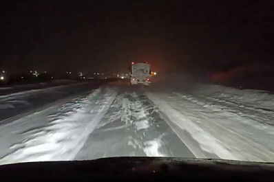 На региональных дорогах в Самарской области работают 400 единиц спецтехники