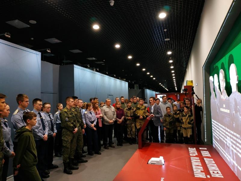 В Самарской губернии открылась мультимедийная выставка "Война. Герои и подвиги"