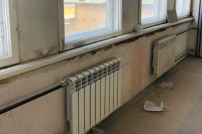 В Жигулёвске полным ходом идет ремонт детской поликлиники 