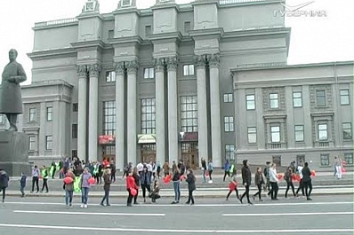 "Живой хештег" #Сохраните_детские_жизни создали в Самаре