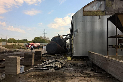 Двое рабочих погибли при пожаре на заводе в Тольятти