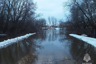 Два моста ушли под воду: паводковая обстановка в Самарской области 21 марта
