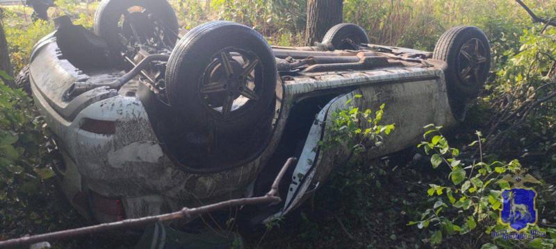 Погиб человек: в Самарской области 28 августа иномарка вылетела с трассы