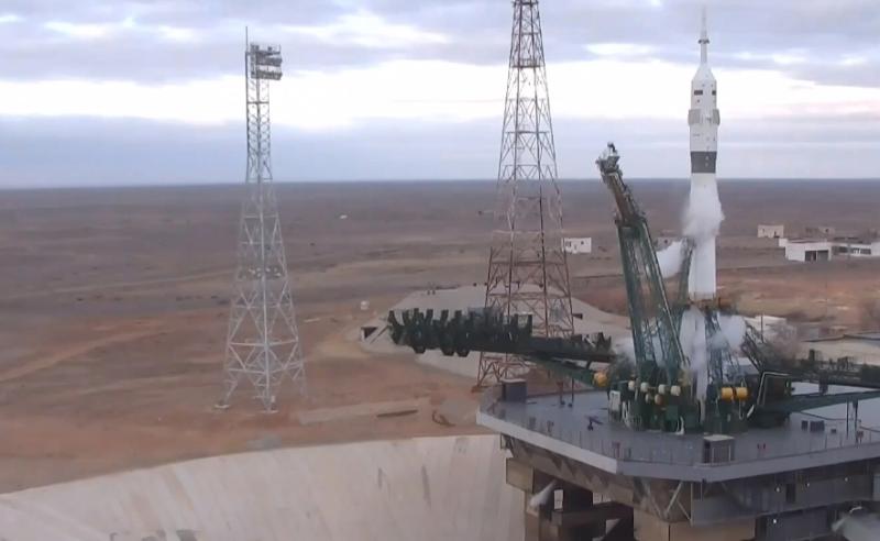 Запуск ракеты "Союз МС-25" отменили в прямом эфире