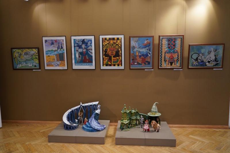 Хрупкое искусство: в Самарской детской картинной галерее проходит выставка керамики
