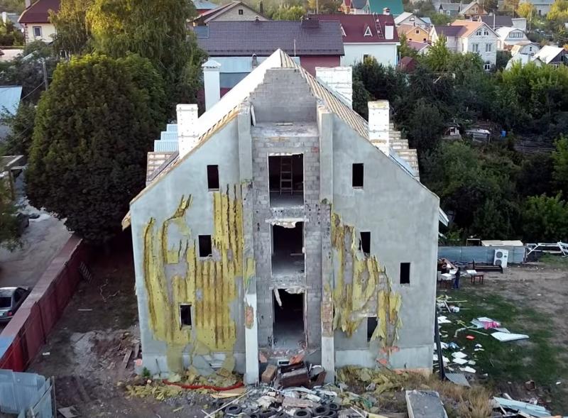 В Самаре начали разбирать построенный католический храм в Красноглинском районе