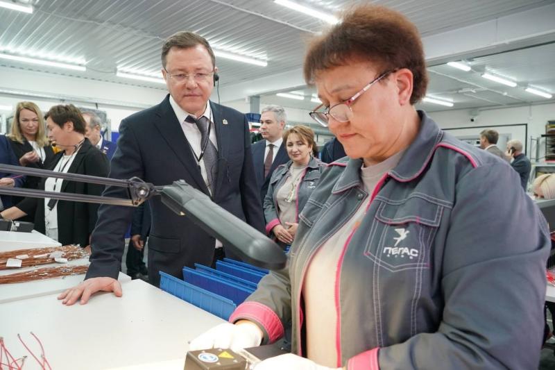 Губернатор Самарской области Дмитрий Азаров дал старт новому заводу "Пегас-Агро"