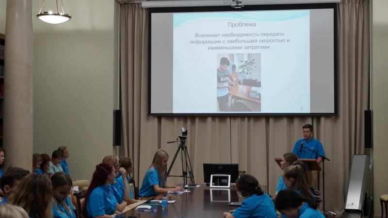 Школьница из Новосибирска сделала многоквартирный дом энергоэффективным