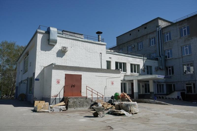 В Самаре до конца 2025 года завершится капремонт больницы № 8