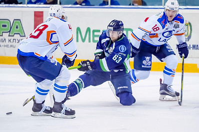 Хоккеисты тольяттинской Лады одержали важную победу