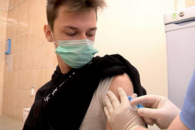 Более 1 000 подростков прошли вакцинацию от COVID-19 в Самарской области