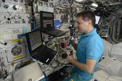 Самарский космонавт Олег Кононенко изучил строение плазмы на МКС