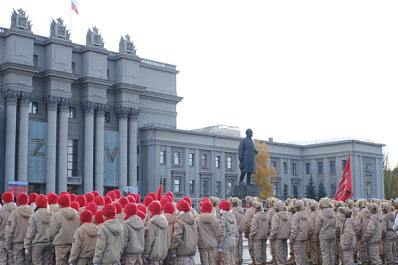 В Самаре прошел смотр парадных расчетов образовательных учреждений региона