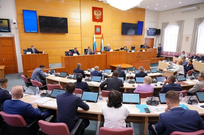 Самарская губернская дума единогласно приняла поправки в бюджет