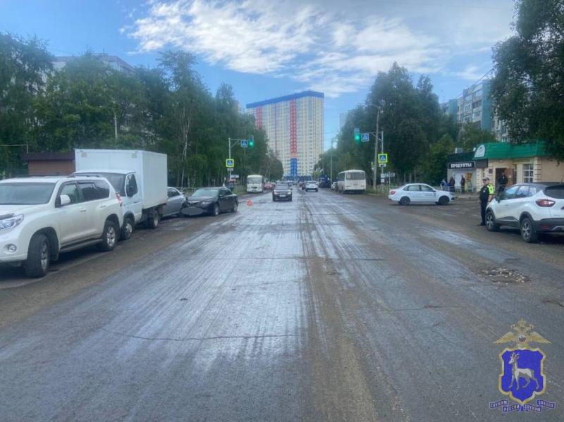 В Самаре малолитражка спровоцировала массовое ДТП