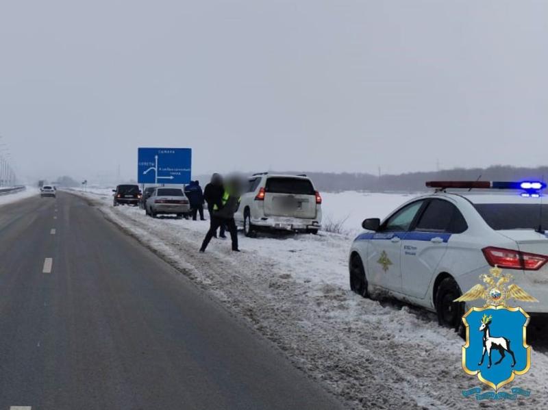 В Самаре подросток на "Калине" устроил массовое ДТП