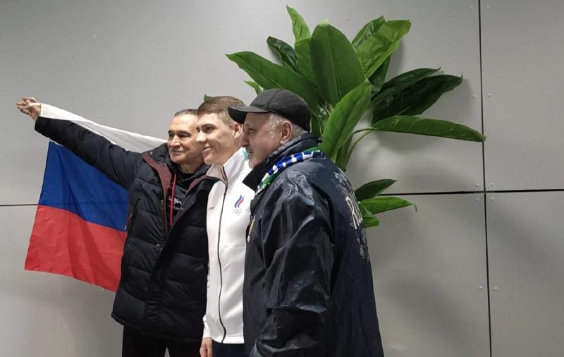 Болельщики КС пообщались с ветеранами клуба и призером Олимпиады