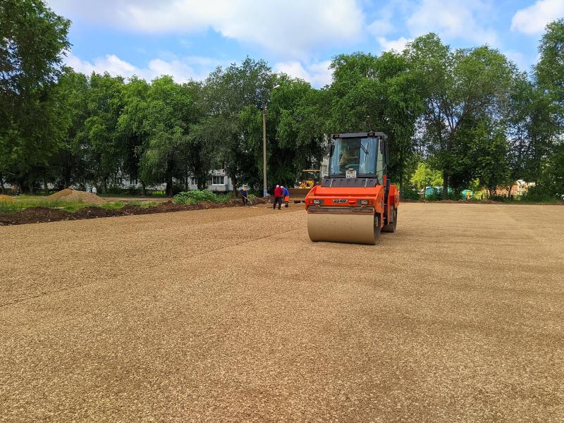 В Тольятти проверили ход строительства спортивных площадок