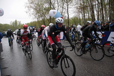 Велосипедисты из Самарской области "заехали" в призы на столичной велогонке