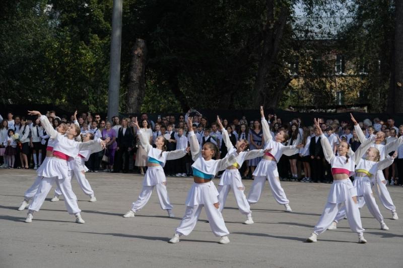 Вячеслав Федорищев посетил самарскую школу № 110