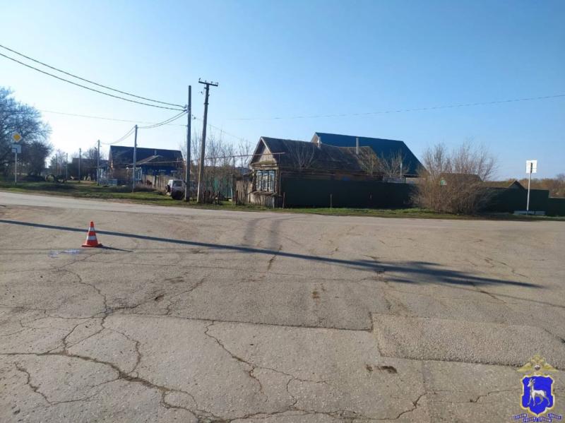 В Самаре 17-летний самокатчик угодил под колеса иномарки