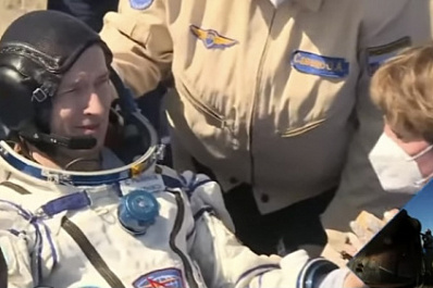 Экипаж МКС на корабле "Союз МС-17" вернулся на Землю