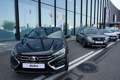 АвтоВАЗ собирается начать производство Lada Aura ровно через год 