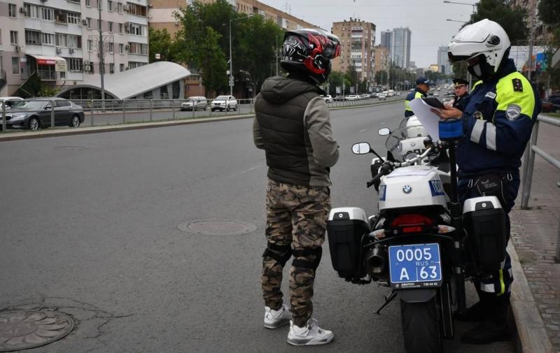 Дороги и мотоциклисты: какие вопросы задавали самарцы начальнику областной Госавтоинспекции