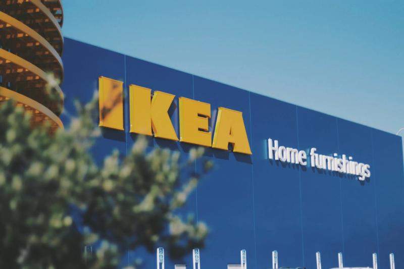 IKEA продлила срок выплаты зарплат почти 15 тыс. сотрудников в России до августа