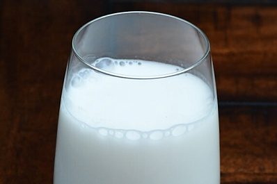 Эксперты разъяснили, чем различается пастеризованное и стерилизованное молоко