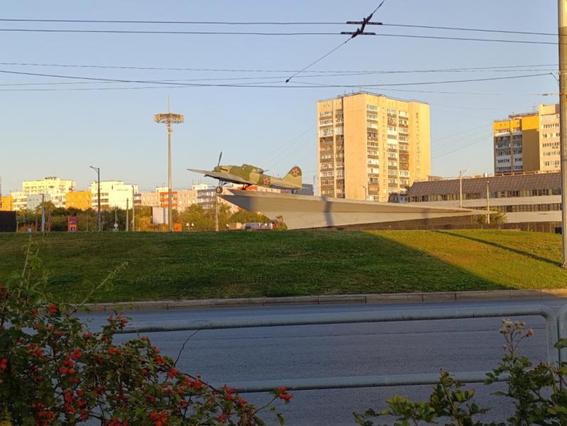 Самара участвует в фотовыставке "Города Победы" на Арбате в Москве