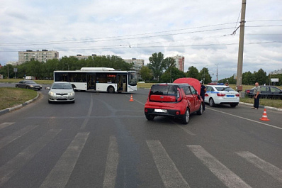 В Тольятти Kia столкнулась с пассажирским автобусом