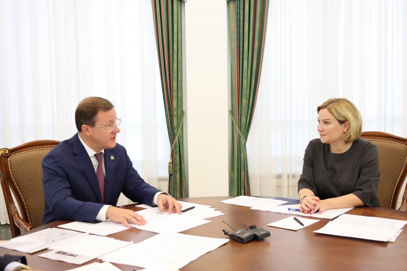 Дмитрий Азаров и Ольга Любимова обсудили вопросы развития культуры в регионе