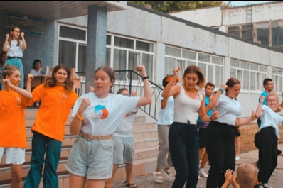 В Тольятти стартовали праздники в школьных дворах