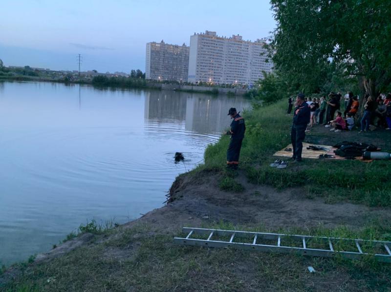 Тело без вести пропавшего 15-летнего парня нашли в озере в Новосибирске