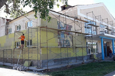 В Большеглушицком районе реконструируют старый Дом культуры 