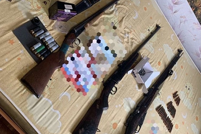 Житель Самарской области незаконно хранил в квартире два ружья