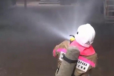 Дмитрий Азаров поздравил самарских спасателей с Днем гражданской обороны