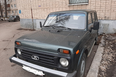 В Тольятти неизвестный уродует чужие автомобили