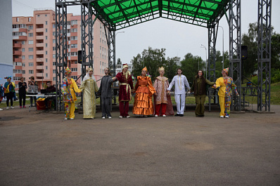 Во дворах Жигулевска покажут спектакли по мотивам русских народных сказок 