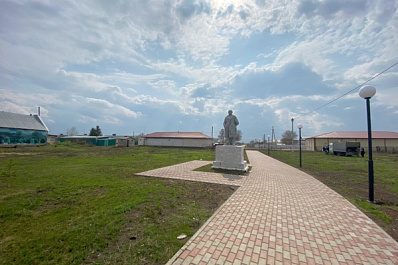 В Елховском районе началась реконструкция парка 