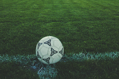 Самарские "Крылья" уступили "Локомотиву"