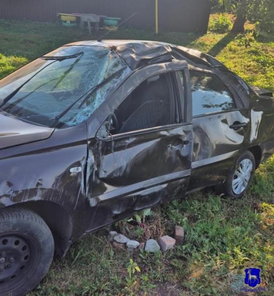 В Самарской области иномарка пошла на обгон и улетела в кювет