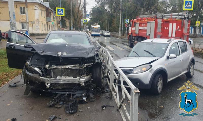 В Самаре 19 октября в ДТП с двумя иномарками погибла пассажирка 