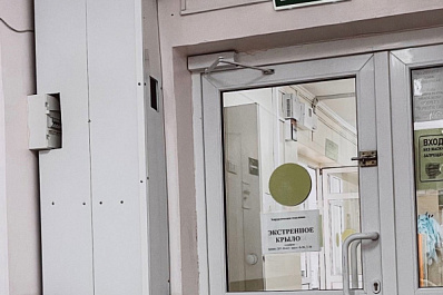 Российские врачи спасли двух детей, удалив комки волос из их желудков