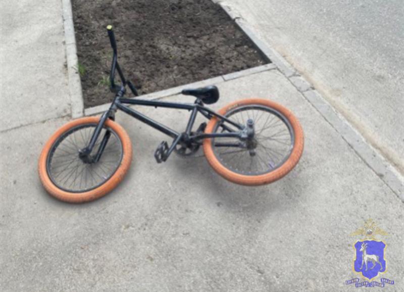 В Самаре 49-летний мужчина на Hyundai Solaris сбил велосипед с подростками