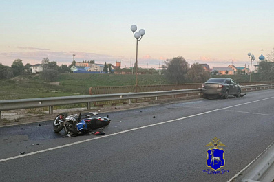 В Самарской области мотоциклист разбился насмерть в ДТП с легковушкой