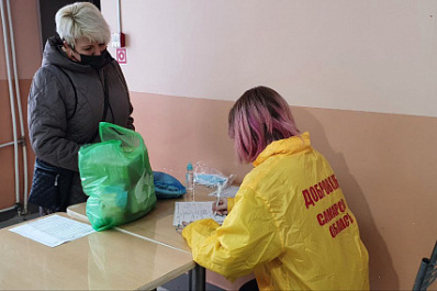 "Мы действительно вместе": в Самаре работают центры гуманитарной помощи вынужденным переселенцам из Донбасса